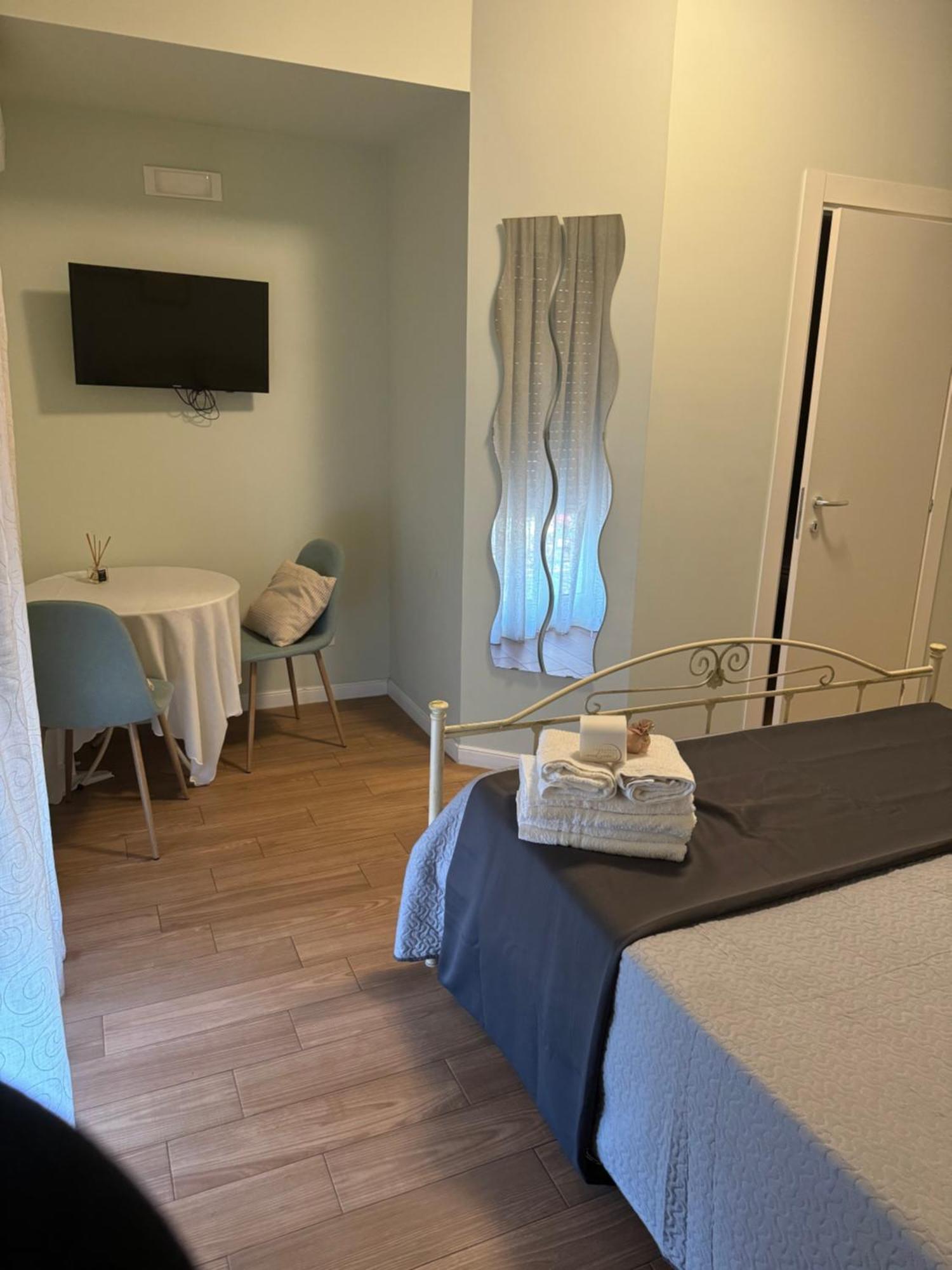 Casa Gioia Bed & Breakfast Taranto Exterior photo